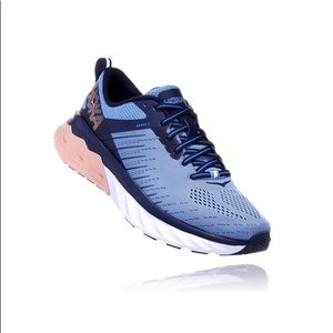 Hoka One ONE Arahi 3